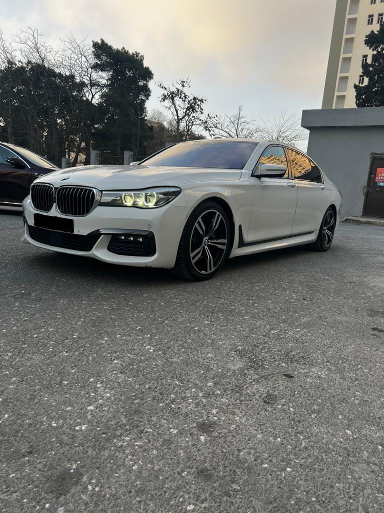 BMW 740